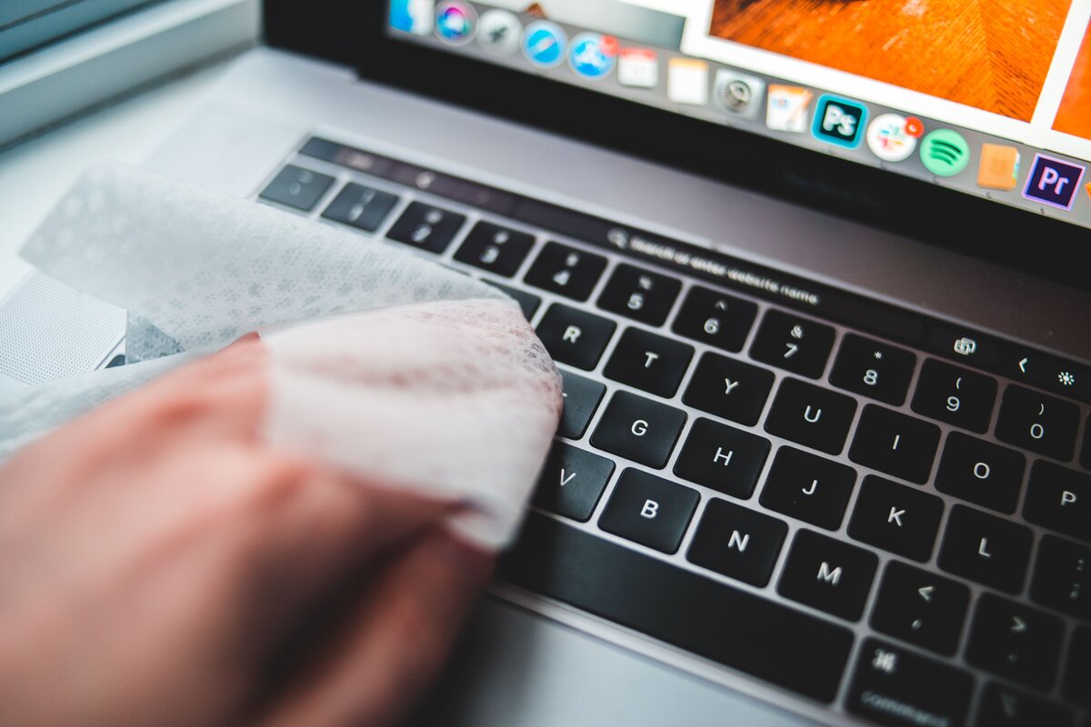 Como Limpar Notebook e Computador Corretamente: Guia Completo
